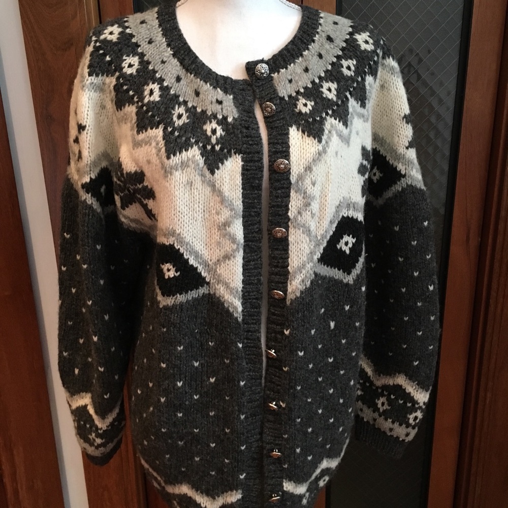 Hand knit wool Icelandic style sweater